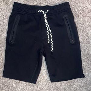 AE black cotton shorts